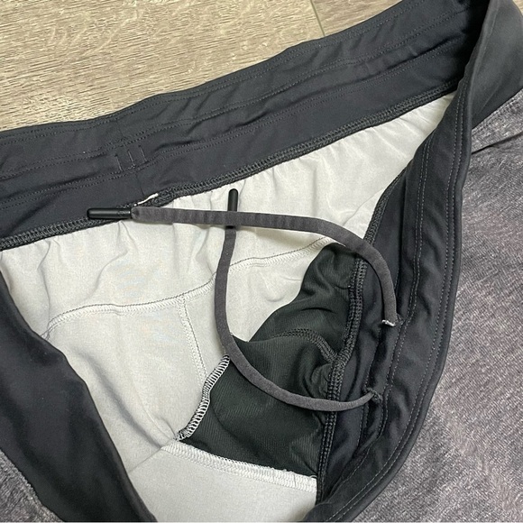 Lululemon T.H.E. Short Gray Mens Large Linerless Inseam 8" Drawstring Sz L - Picture 6 of 9